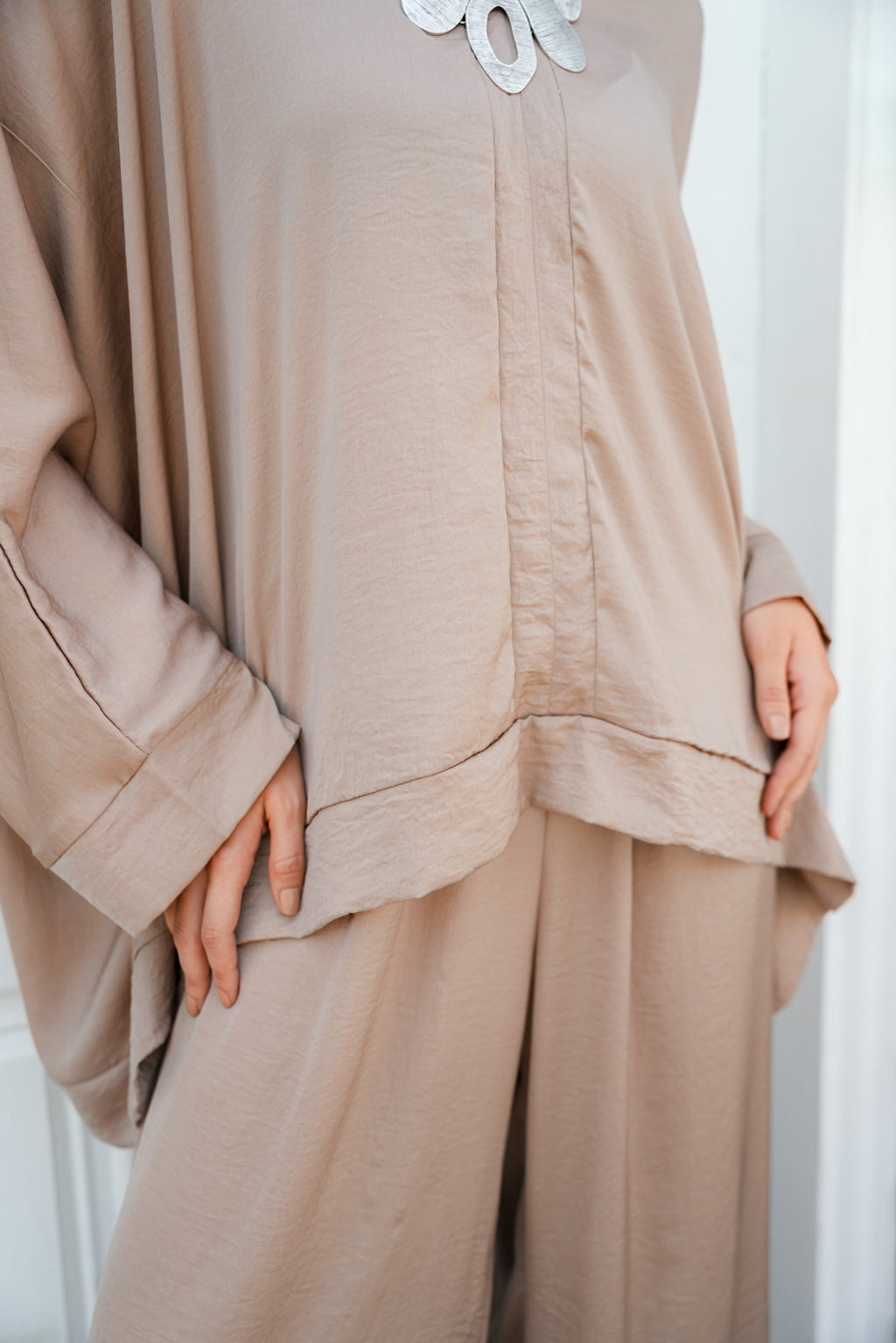 silk beige set