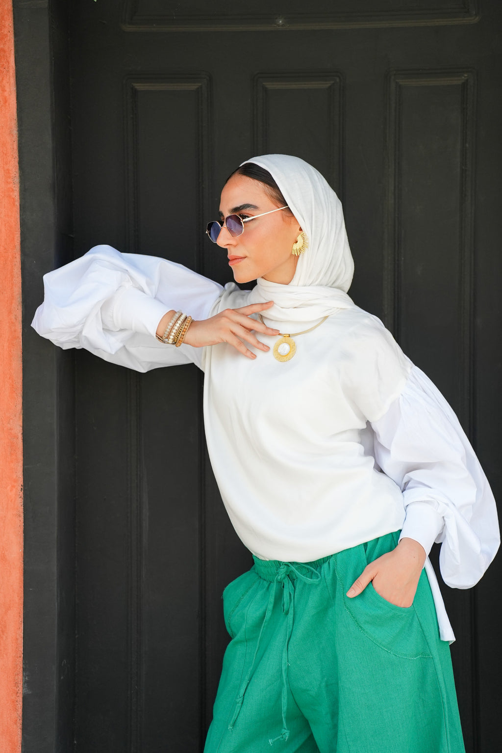 puffy white top