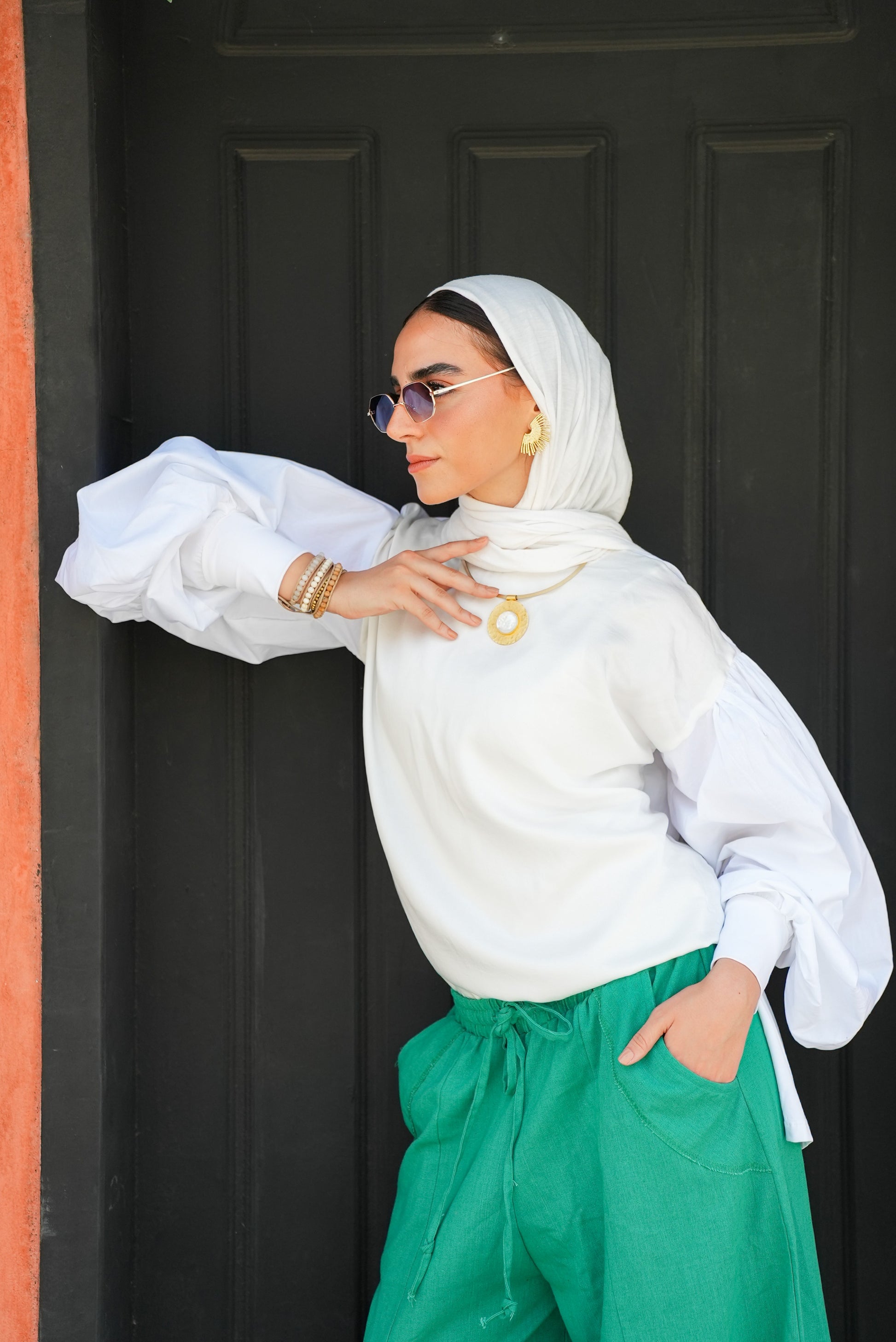 puffy white top